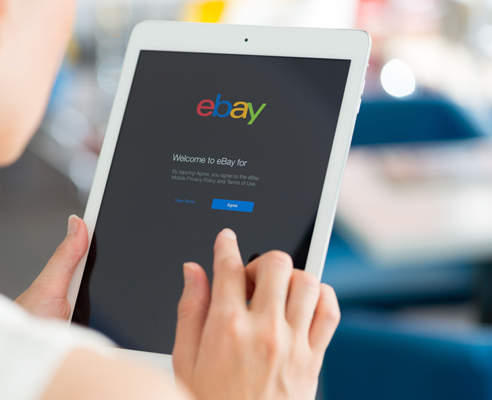 Na co zwrócić uwagę sprzedając na ebay.de? Tablet z otwartym oknem powitalnym ebay.de